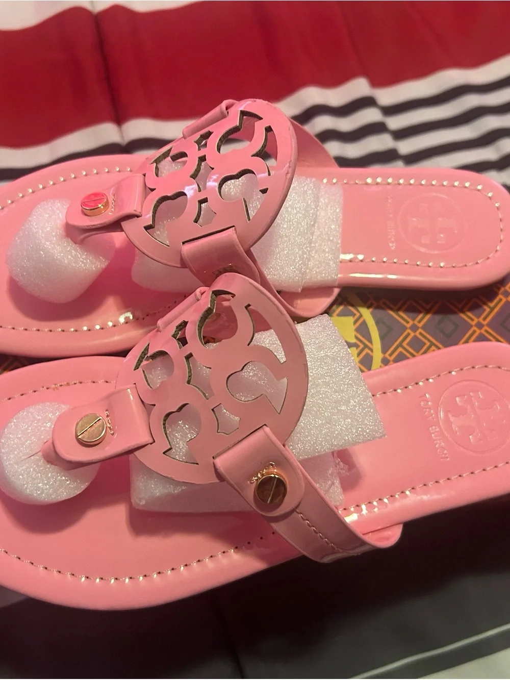 Tory Burch Pink Logo Cutout Leather Thong Sandals